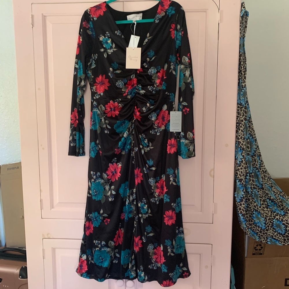 NWT black with turquoise and dark pink flowers with  ruching size XL